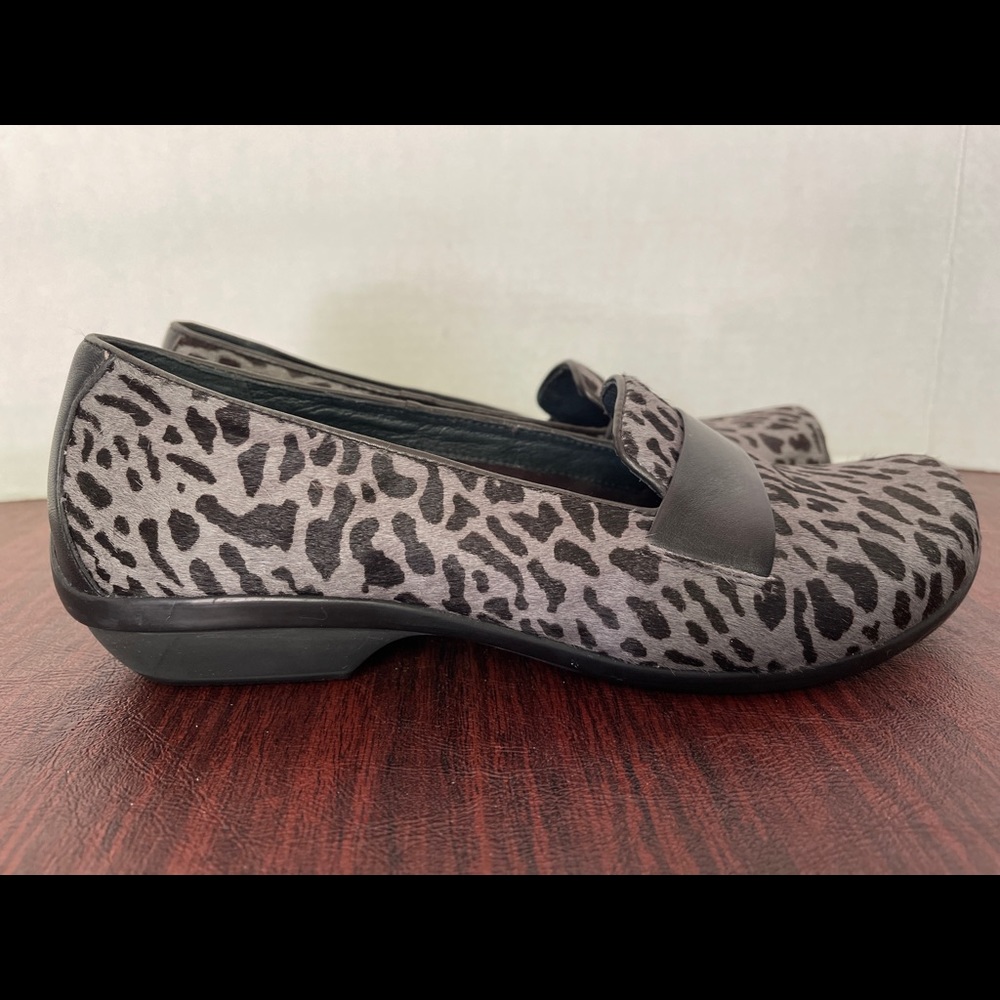 DANSKO OKSANA GRAY BLACK LEOPARD CHEETAH LOAFERS